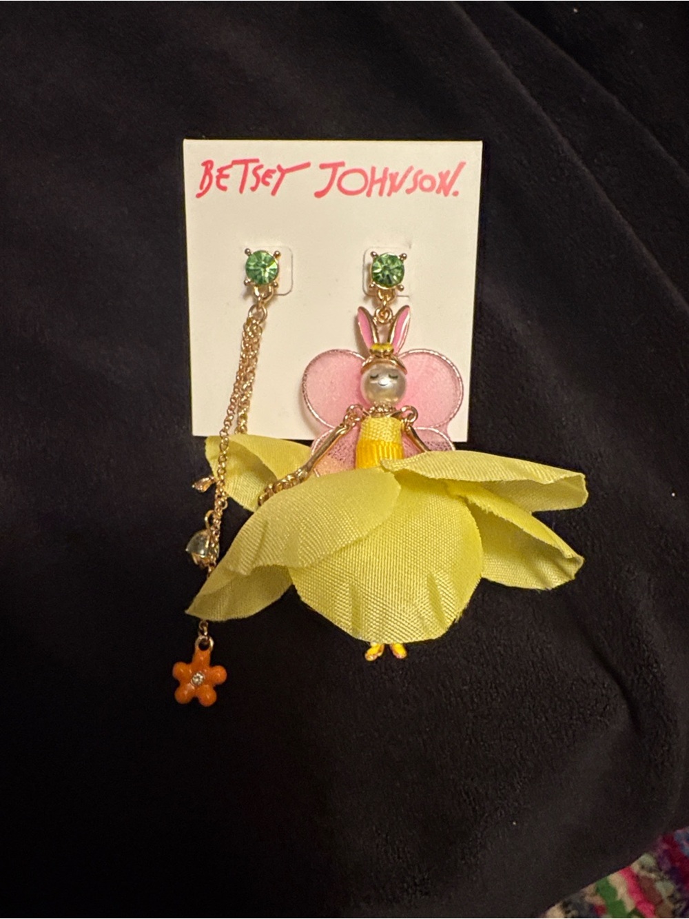 RARE Betsey Johnson Yellow Bunny Doll Asymmetric Drop Earrings with Green Studs